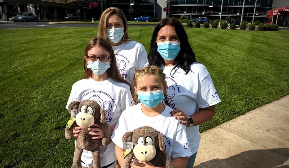 Aly_Monkeys_BFFTeam_2021.jpg